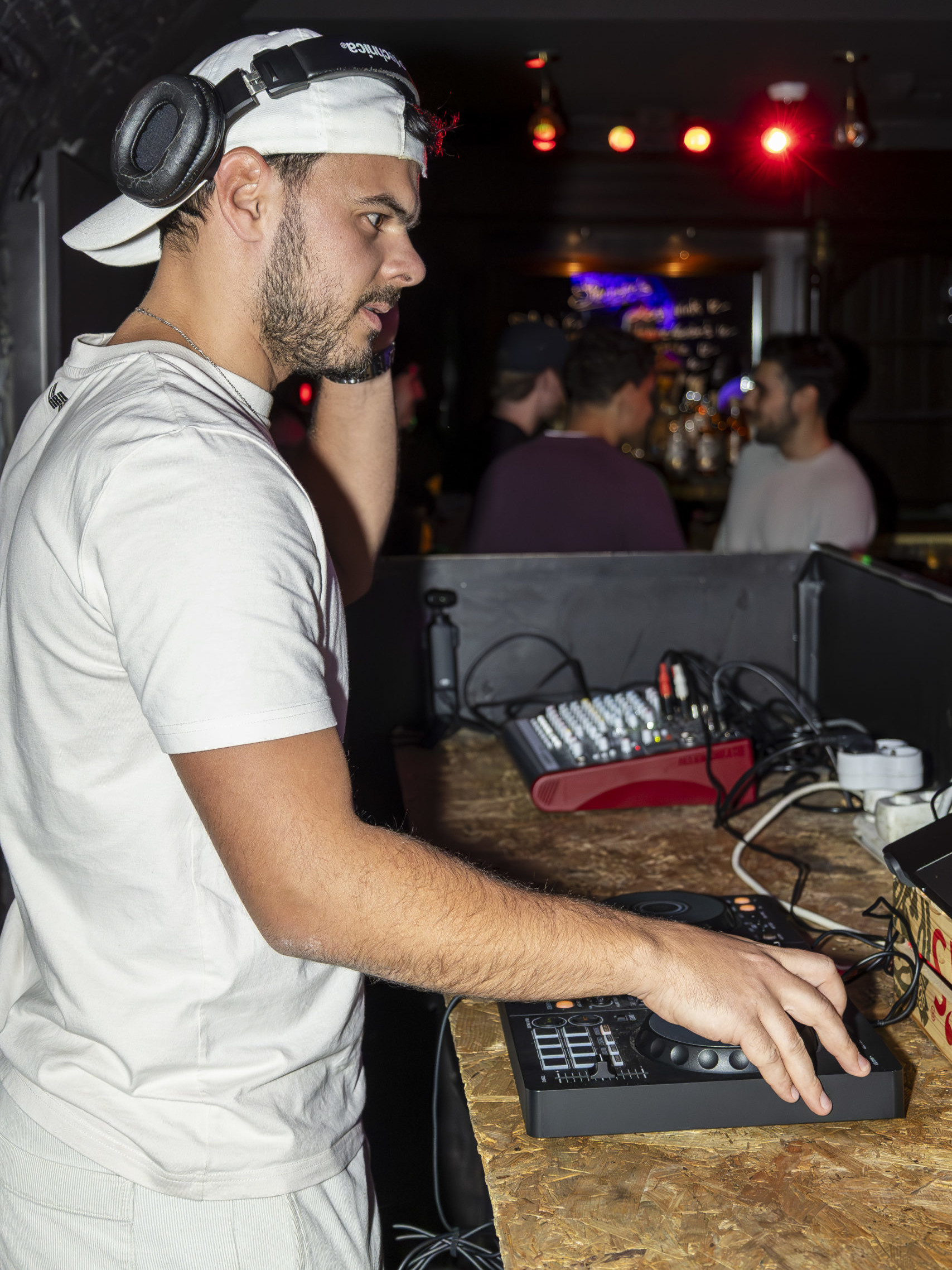 pub restaurant club gen&egrave;ve